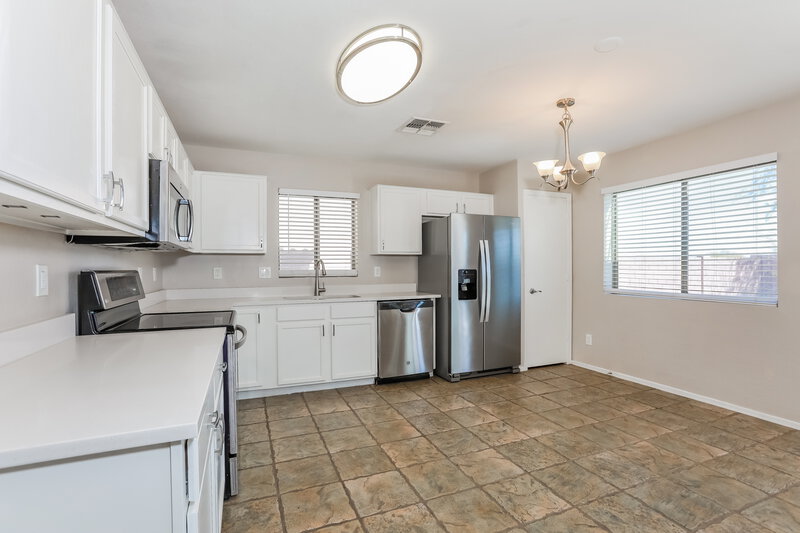 1,920/Mo, 33757 N Wash View Rd Queen Creek, AZ 85142 Kitchen View 2