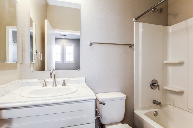 2,045/Mo, 3218 W Glendale Unit 37 Phoenix, AZ 85051 Misc View 12