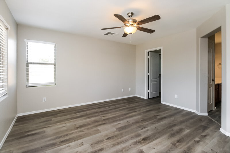 2,295/Mo, 2739 S Cupertino Dr Gilbert, AZ 85295 Main Bedroom View