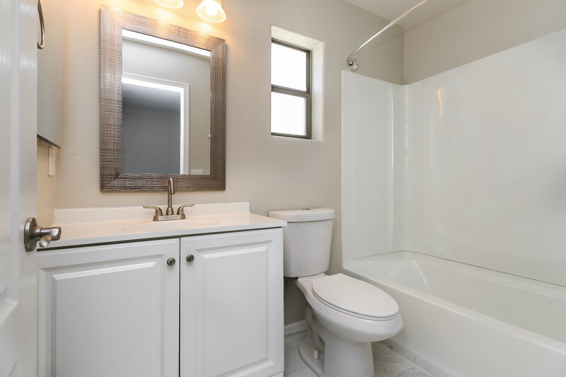2,295/Mo, 2739 S Cupertino Dr Gilbert, AZ 85295 Bathroom View
