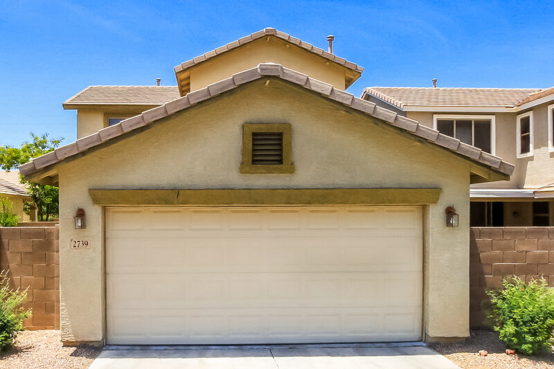 2,295/Mo, 2739 S Cupertino Dr Gilbert, AZ 85295 Rear View