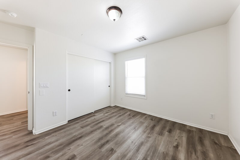 2,130/Mo, 16041 N 171st Dr Surprise, AZ 85388 Bedroom View 3
