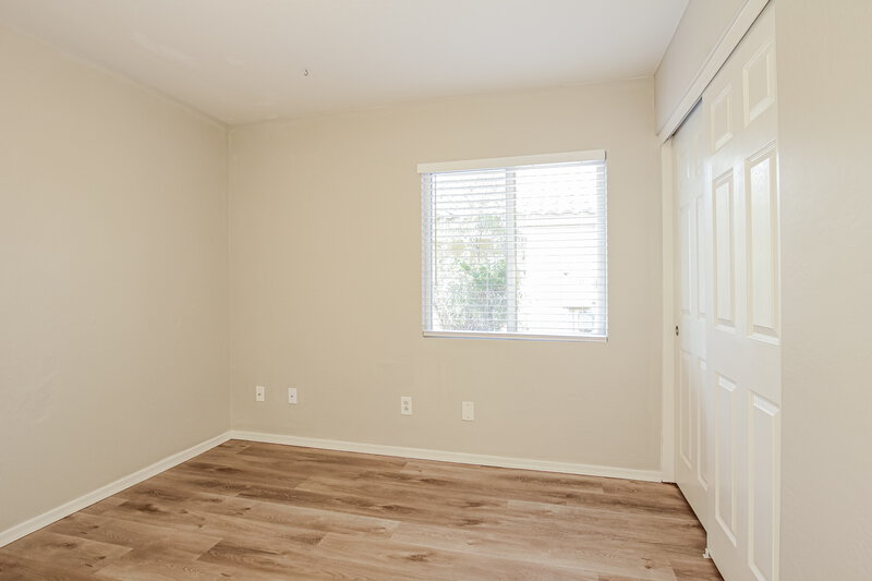1,620/Mo, 12024 W Rosewood Dr El Mirage, AZ 85335 Bedroom View