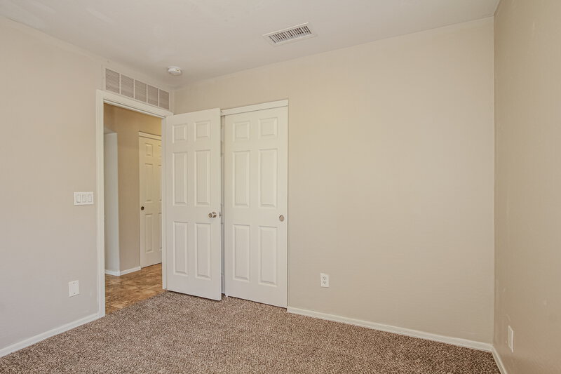 1,620/Mo, 12024 W Rosewood Dr El Mirage, AZ 85335 Bedroom View 3