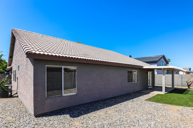 2,080/Mo, 5307 N 79th Dr Glendale, AZ 85303 Rear View