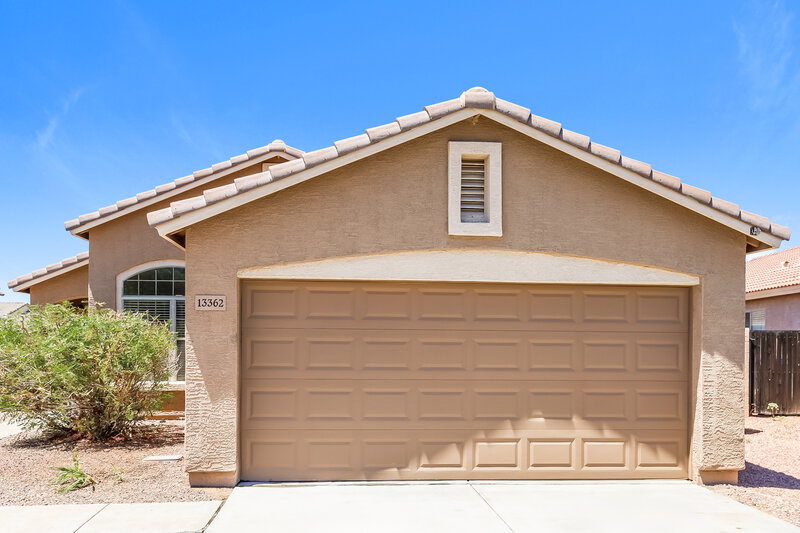 1,800/Mo, 13362 W Mauna Loa Ln Surprise, AZ 85379 External View