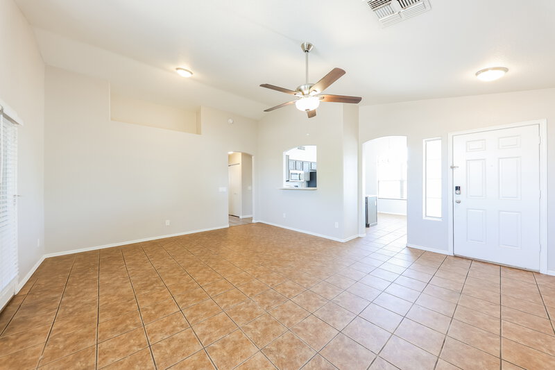1,800/Mo, 13362 W Mauna Loa Ln Surprise, AZ 85379 Living Room View 2