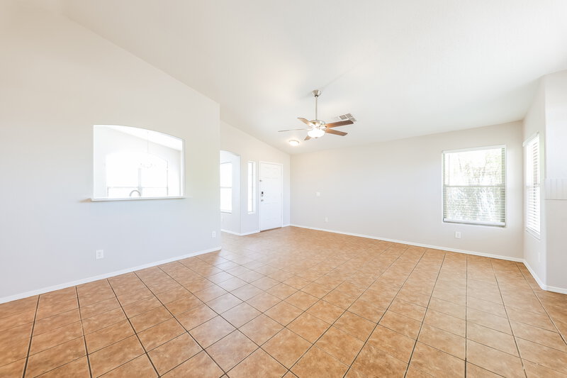 1,800/Mo, 13362 W Mauna Loa Ln Surprise, AZ 85379 Living Room View 3
