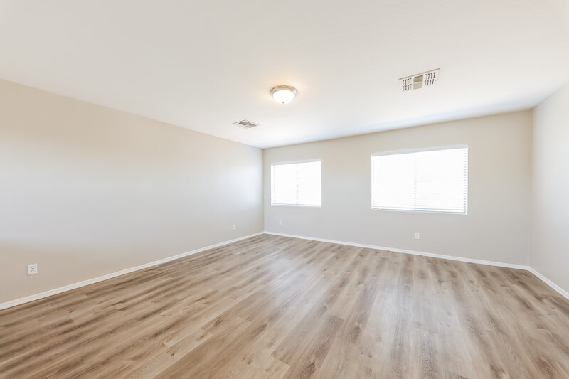 2,040/Mo, 12430 W Valentine Ave El Mirage, AZ 85335 Family Room View