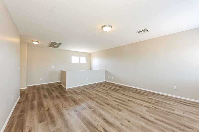 1,925/Mo, 12430 W Valentine Ave El Mirage, AZ 85335 Family Room View 2