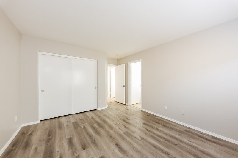 2,040/Mo, 12430 W Valentine Ave El Mirage, AZ 85335 Main Bedroom View 2