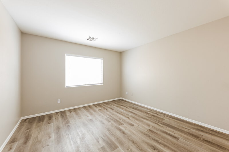 1,925/Mo, 12430 W Valentine Ave El Mirage, AZ 85335 Main Bedroom View