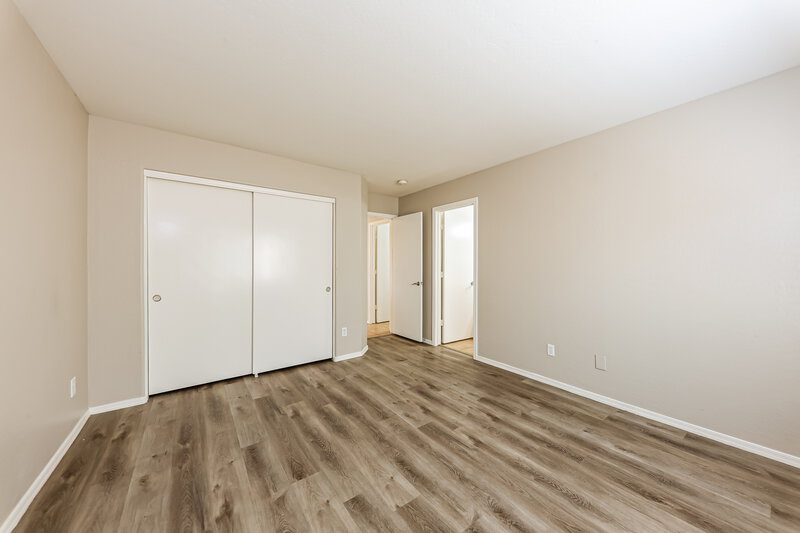 1,925/Mo, 12430 W Valentine Ave El Mirage, AZ 85335 Main Bedroom View 2