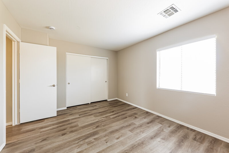 1,925/Mo, 12430 W Valentine Ave El Mirage, AZ 85335 Bedroom View 2