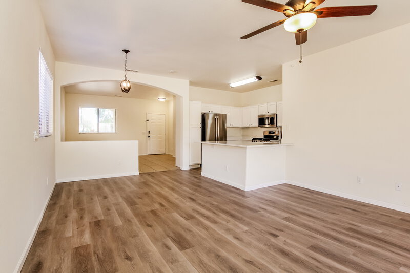 1,875/Mo, 11222 W Almeria Rd Avondale, AZ 85392 Misc View 2