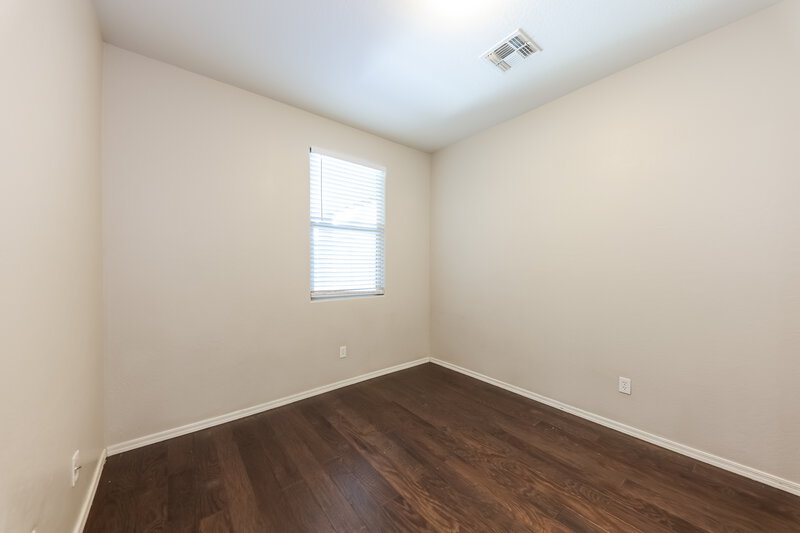 1,990/Mo, 1187 N 164th Ave Goodyear, AZ 85338 Bedroom View 3