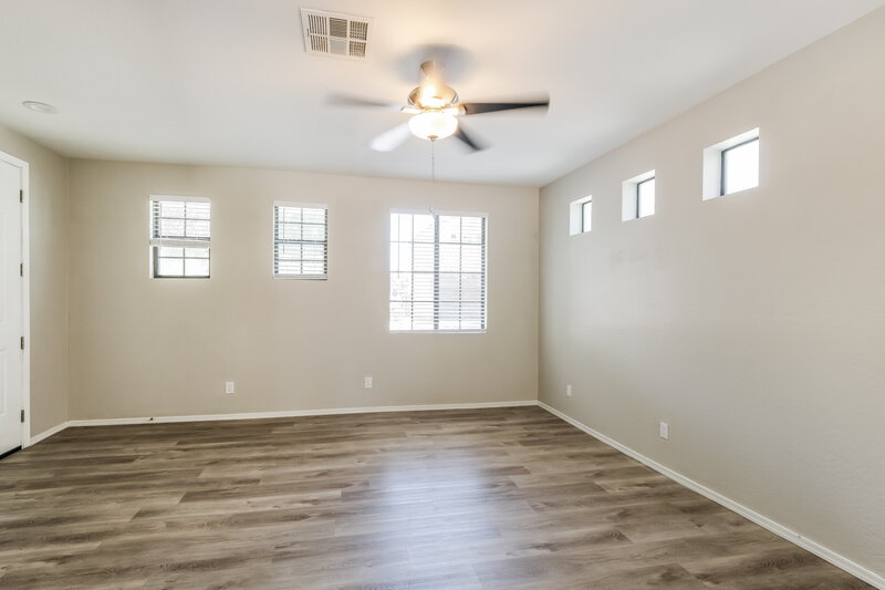 1,815/Mo, 10317 W Monterosa Ave Phoenix, AZ 85037 Living Room View