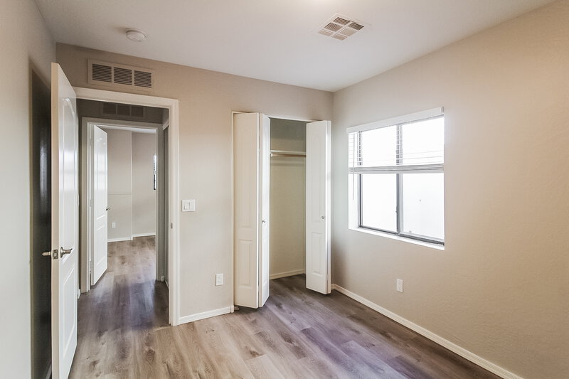 0/Mo, 10317 W Monterosa Ave Phoenix, AZ 85037 Bedroom View