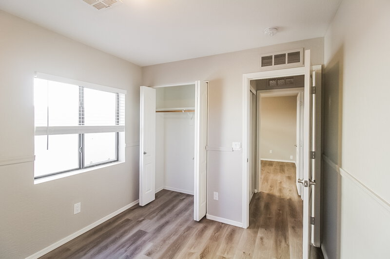 0/Mo, 10317 W Monterosa Ave Phoenix, AZ 85037 Bedroom View 2