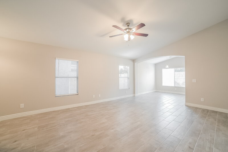2,295/Mo, 3036 E Pontiac Dr Phoenix, AZ 85050 Living Room View