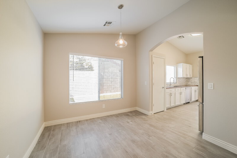 2,295/Mo, 3036 E Pontiac Dr Phoenix, AZ 85050 Dining Room View