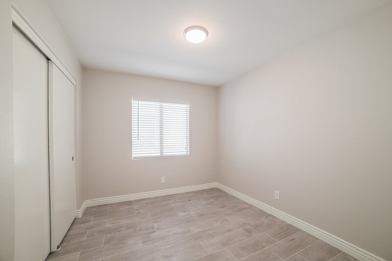 2,295/Mo, 3036 E Pontiac Dr Phoenix, AZ 85050 Bedroom View 2