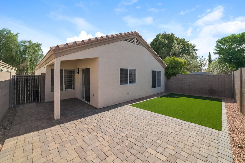 2,295/Mo, 3036 E Pontiac Dr Phoenix, AZ 85050 Rear View
