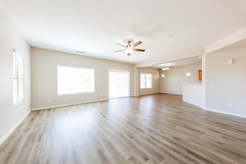 2,215/Mo, 16801 W Statler Street Surprise, AZ 85388 Living Room View