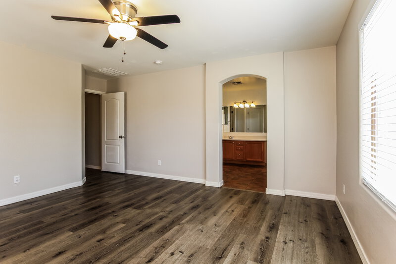 1,825/Mo, 25021 W Vista Norte St Buckeye, AZ 85326 Main Bedroom View 2