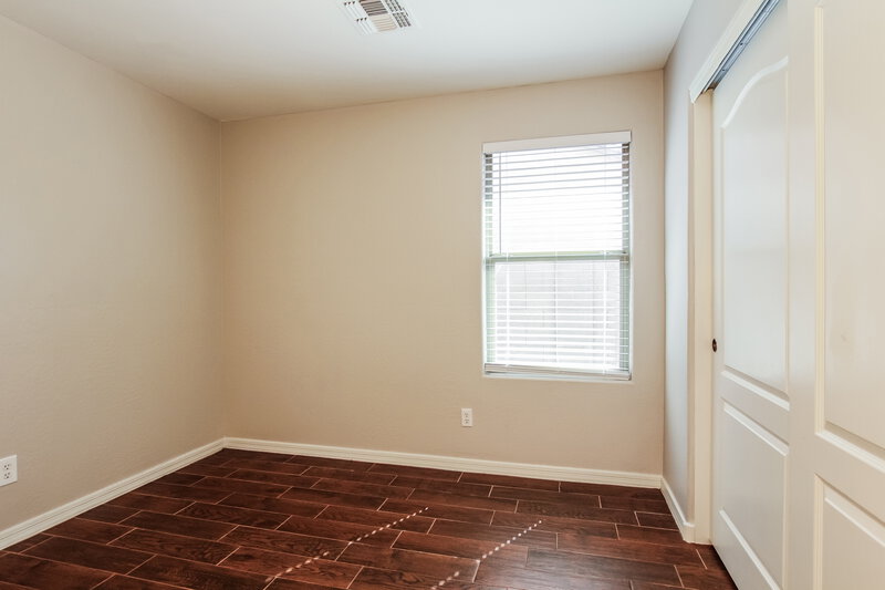 1,825/Mo, 25021 W Vista Norte St Buckeye, AZ 85326 Bedroom View 2