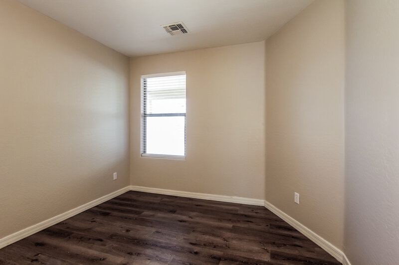1,825/Mo, 25021 W Vista Norte St Buckeye, AZ 85326 Bedroom View 3