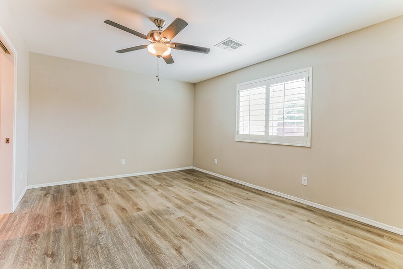 2,095/Mo, 8127 S 5Th Ave Phoenix, AZ 85041 Main Bedroom View