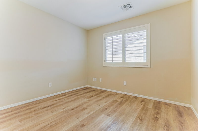 2,095/Mo, 8127 S 5Th Ave Phoenix, AZ 85041 Bedroom View
