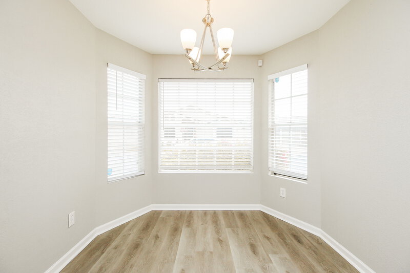 2,045/Mo, 1616 N Alta Mesa Dr # 59 Mesa, AZ 85205 Dining Room View