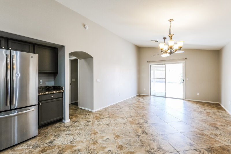 1,685/Mo, 31318 N Shale Dr San Tan Valley, AZ 85143 Dining Room View 2