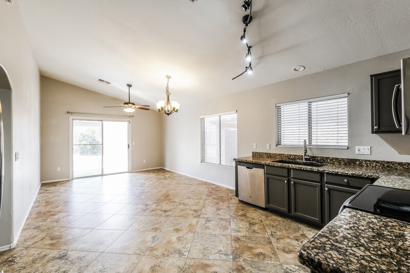1,685/Mo, 31318 N Shale Dr San Tan Valley, AZ 85143 Kitchen View