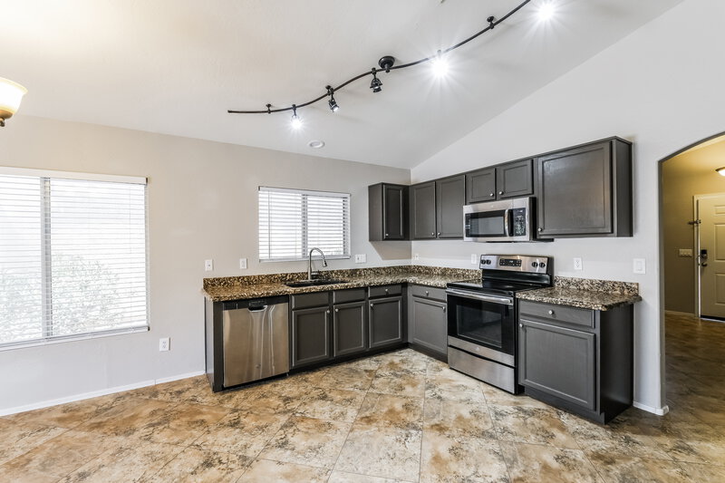 1,685/Mo, 31318 N Shale Dr San Tan Valley, AZ 85143 Kitchen View 2