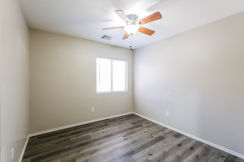 1,685/Mo, 31318 N Shale Dr San Tan Valley, AZ 85143 Bedroom View 2