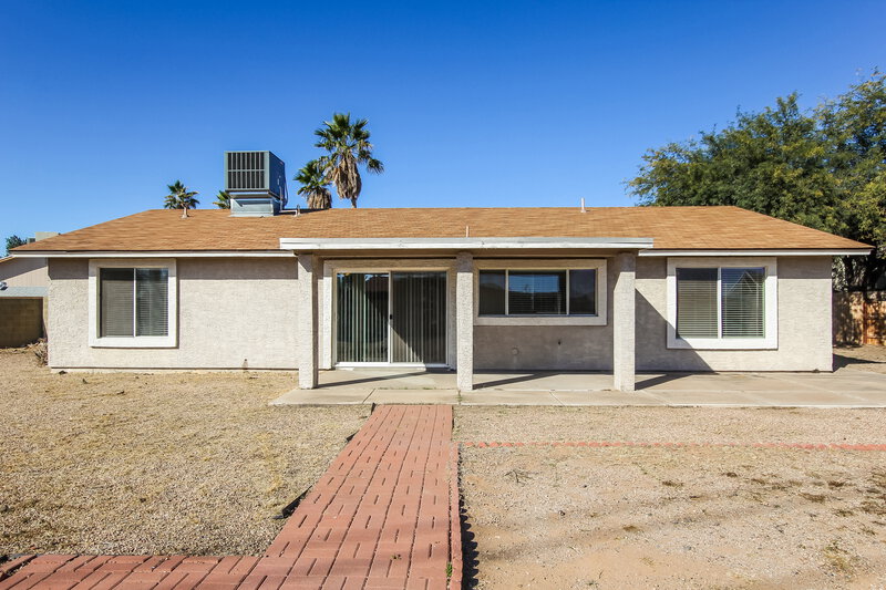 1,975/Mo, 20401 N 8th Avenue Phoenix, AZ 85027 Rear View 2