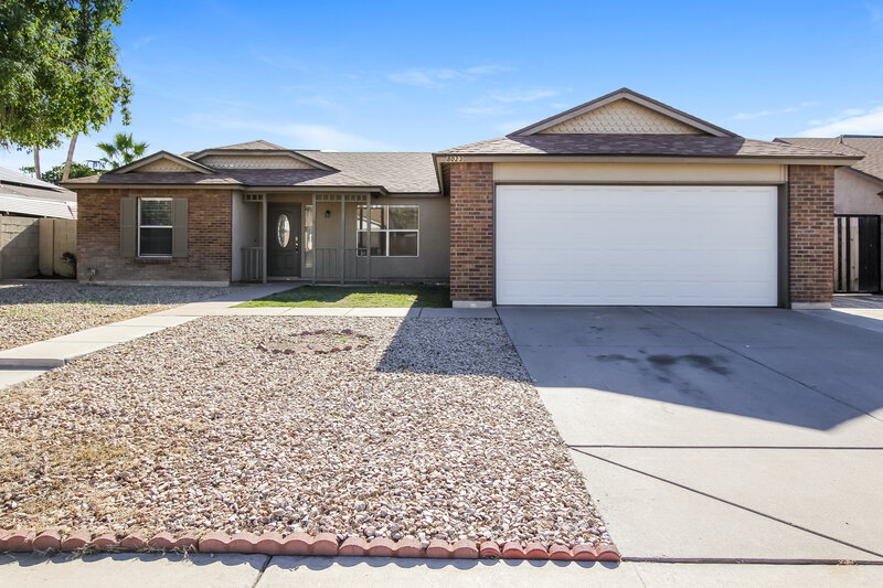 1,990/Mo, 8023 W Krall St Glendale, AZ 85303 External View