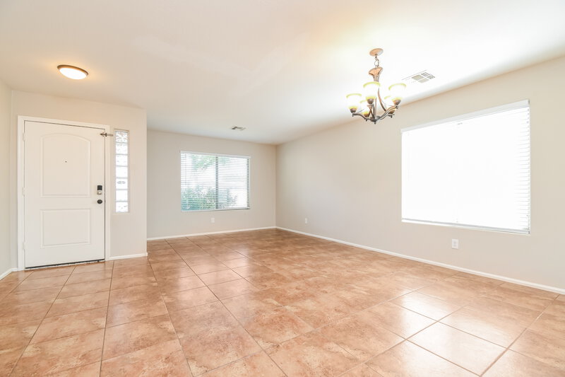 1,955/Mo, 38306 N Amy Ln San Tan Valley, AZ 85140 Dining Room View