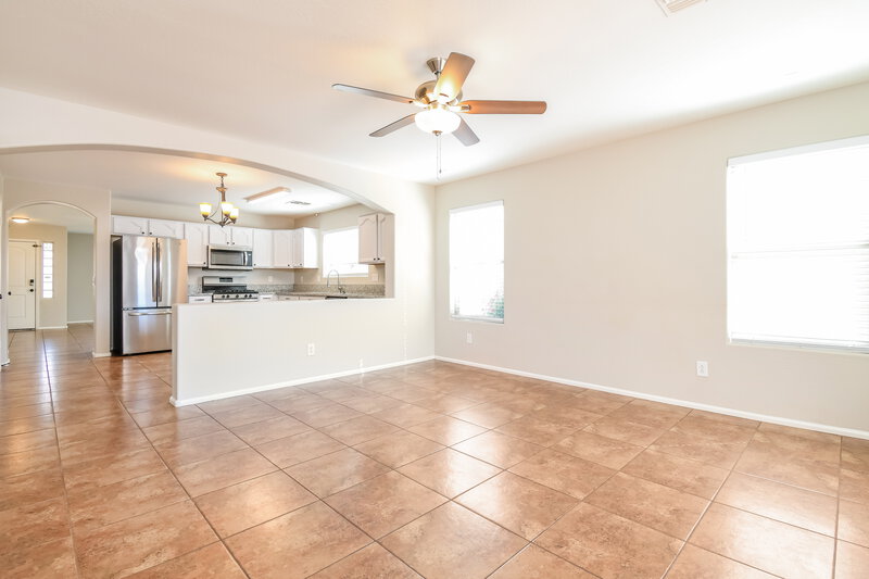 1,955/Mo, 38306 N Amy Ln San Tan Valley, AZ 85140 Family Room View
