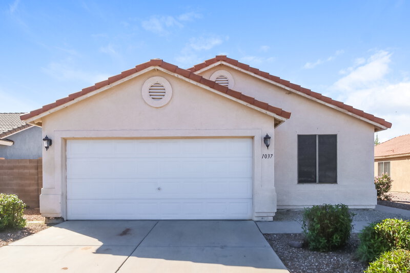 2,090/Mo, 1037 W 7th Ave Apache Junction, AZ 85120 External View