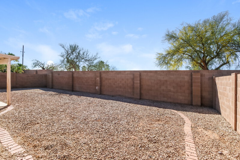 2,090/Mo, 1037 W 7th Ave Apache Junction, AZ 85120 Backyard View
