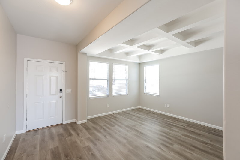 2,280/Mo, 1611 S 120th Ln Avondale, AZ 85323 Foyer View