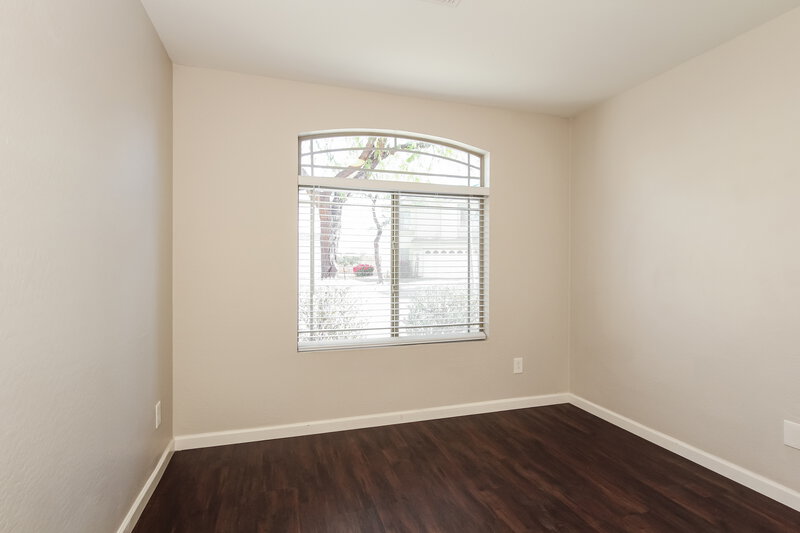 2,425/Mo, 6728 N 130th Ave Glendale, AZ 85307 Bedroom View