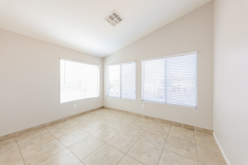 0/Mo, 12209 W Flanagan St Avondale, AZ 85323 Bedroom View 3
