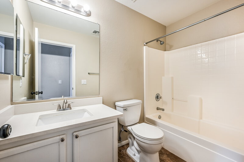 2,130/Mo, 15331 W Cameron Circle Surprise, AZ 85379 Bathroom View