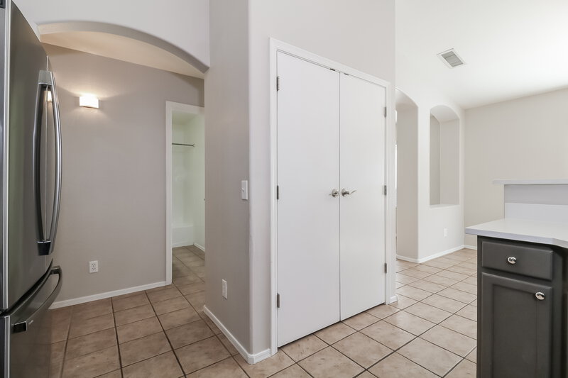 1,925/Mo, 1524 S 86th Ln Tolleson, AZ 85353 Kitchen View 2