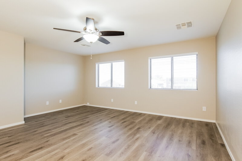 2,110/Mo, 15201 N Honcho Ct El Mirage, AZ 85335 Main Bedroom View